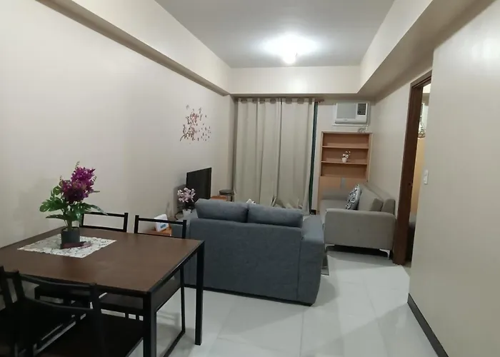 Hilander\'S Condotel Near Terminal 3 Airport